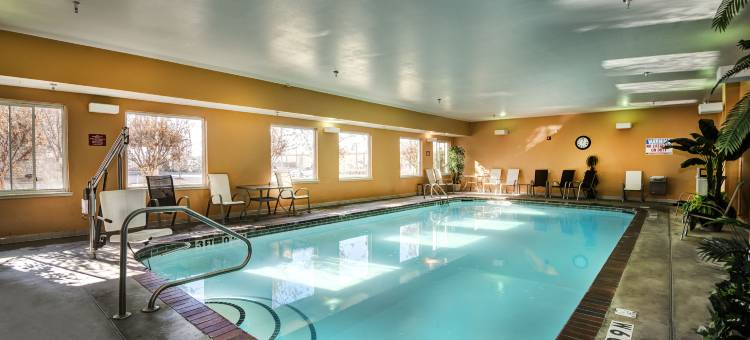 康威舒适套房酒店(Comfort Inn & Suites Conway)图片