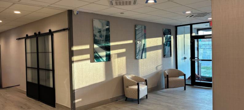 纳什维尔机场奥普里兰拉昆塔温德姆套房酒店(La Quinta Inn & Suites by Wyndham Nashville Airport/Opryland)图片