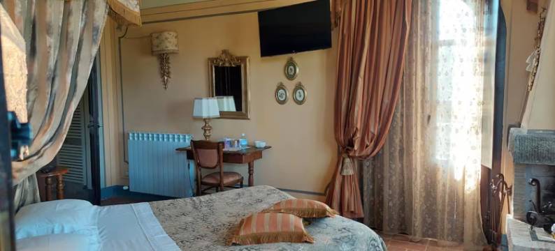 Lago di Chiusi Villa with Pool图片