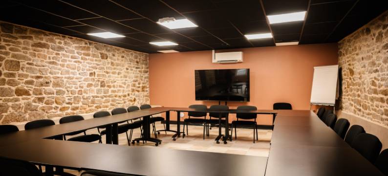 干贡艾里维布莉特酒店(Brit Hotel l'Arrivée Guingamp)图片