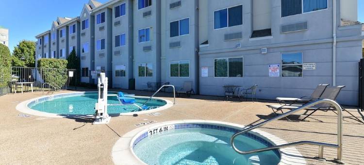 沃思堡北-霍尔特姆城品质酒店及套房(Quality Inn & Suites Fort Worth North - Haltom City)图片