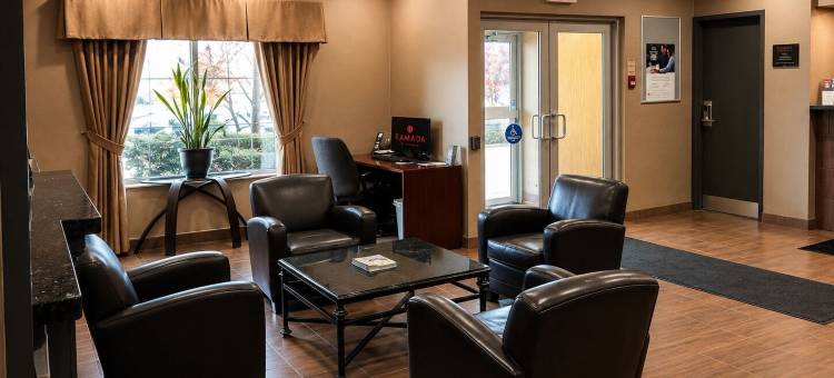 特伦顿温德姆华美达酒店(Ramada by Wyndham Trenton)图片