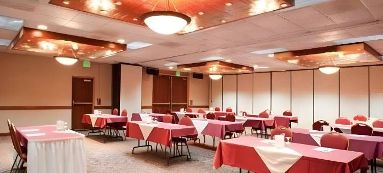 丹佛广场酒店(Plaza Hotel Denver Central)图片