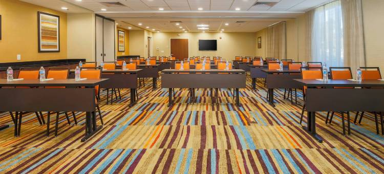 亚历山德里亚万枫酒店及套房(Fairfield Inn & Suites Alexandria)图片