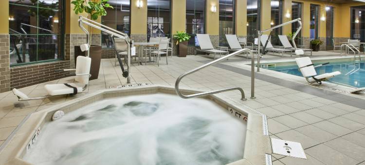 哥伦布机场希尔顿安泊酒店(Embassy Suites by Hilton Columbus Airport)图片