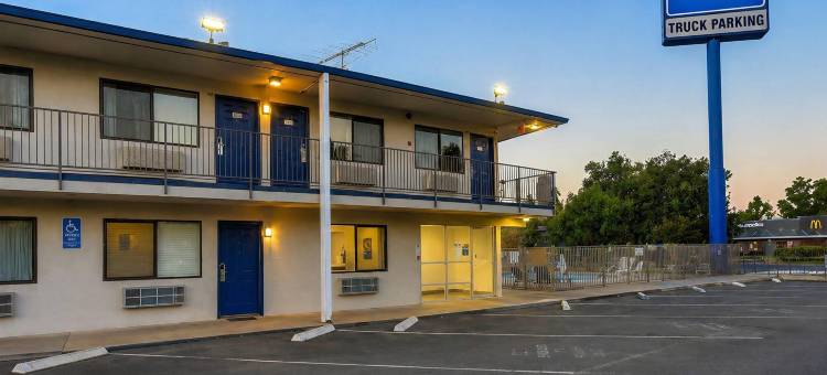雷德布拉夫6号汽车旅馆(Motel 6 Red Bluff, CA)图片