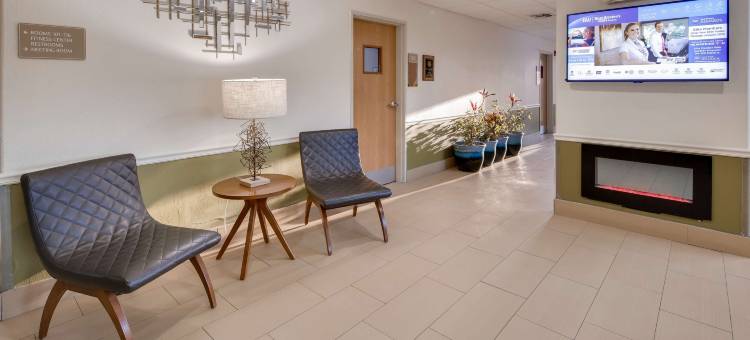 莱恩贝斯特韦斯特酒店(Best Western Rayne Inn)图片