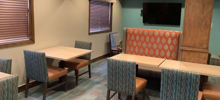 林肯西温德姆速8酒店(Super 8 by Wyndham Lincoln West)图片