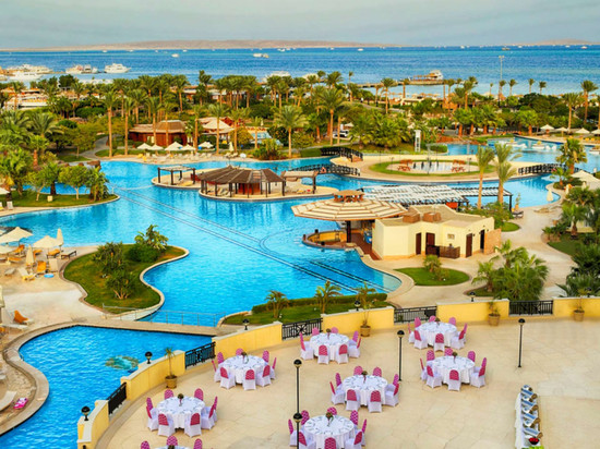 赫尔格达阿尔道海滩施柏阁酒店