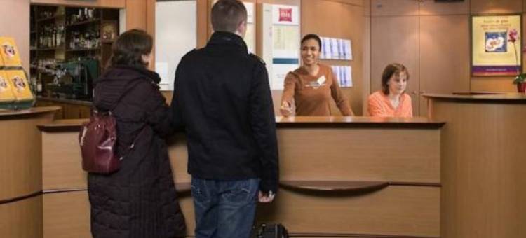 奥尔良中心福熙B&B住宿加早餐酒店(B&B Hôtel Orléans Centre Foch)图片