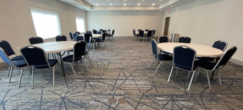 史密斯堡机场智选假日套房酒店(Holiday Inn Express & Suites FT. SMITH - AIRPORT by IHG)图片