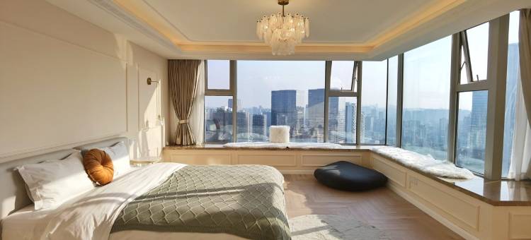 Qian's House朗誉全套房度假公寓(成都太古里店)图片
