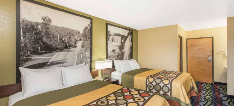 法明顿温德姆速8酒店(Super 8 by Wyndham Farmington)图片