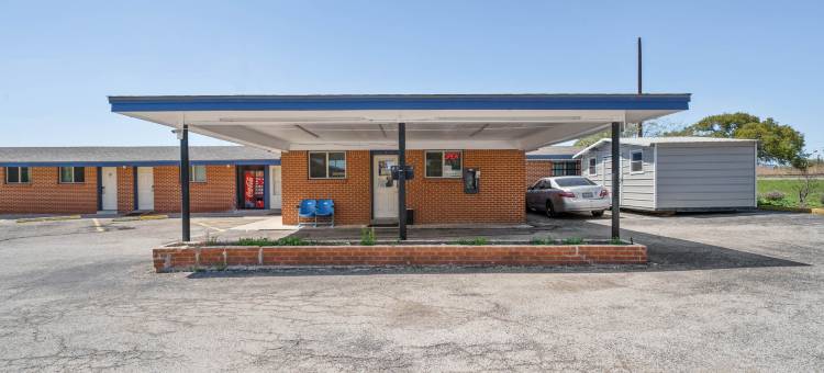 OYO德克萨斯卢灵市区I-10/US-90酒店(OYO Hotel Luling TX Downtown I-10/US-90)图片