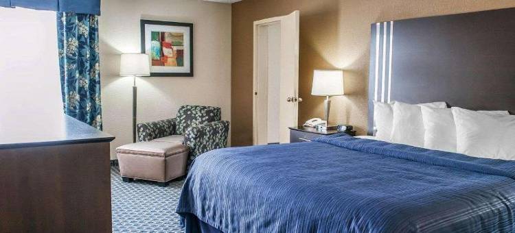 特雷霍特大学区凯艺酒店(Quality Inn Terre Haute University Area)图片