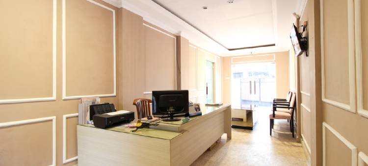 红多兹酒店-近梭罗广场(RedDoorz Near Stadion Manahan Solo)图片