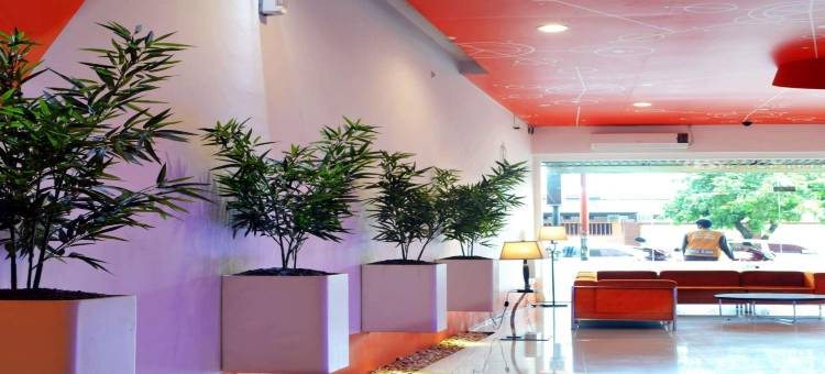 |望加锡阿尔法酒店(Hotel Alpha Makassar)图片
