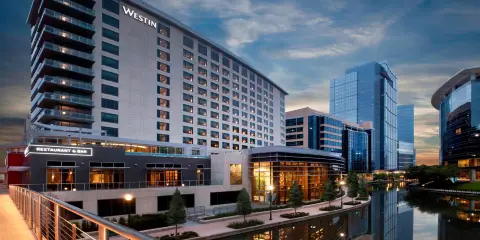 伍德蘭斯威斯汀酒店