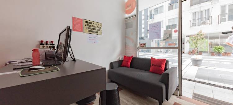 红多兹酒店公寓-贾丁茨罕佩拉斯(RedDoorz Apartment @ Jarrdin Cihampelas)图片