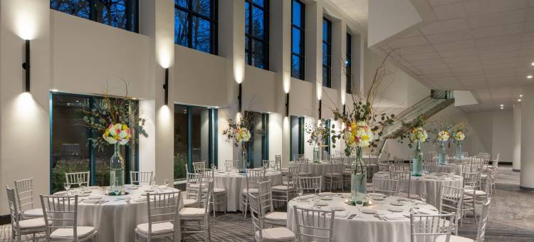 福勒教堂锦绣花园万豪酒店(Falls Church Marriott Fairview Park)图片