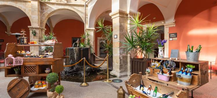 依赞特鲁希略酒店(Izan Trujillo)图片