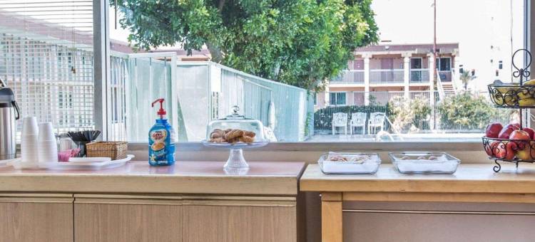 南门 - 南洛杉矶罗德威酒店(Rodeway Inn South Gate - Los Angeles South)图片