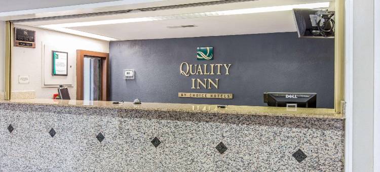 霍姆伍德伯明翰 I-65 凯艺酒店(Quality Inn Homewood Birmingham I-65)图片