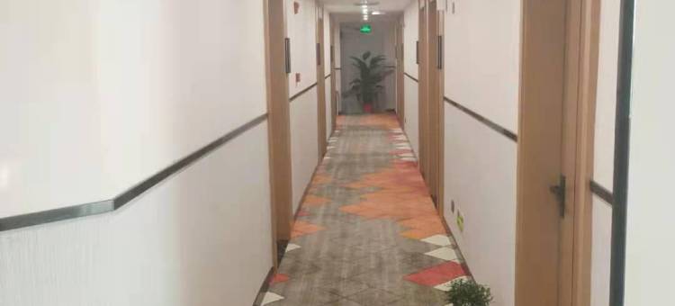 柏曼酒店(红安和平大道店)图片