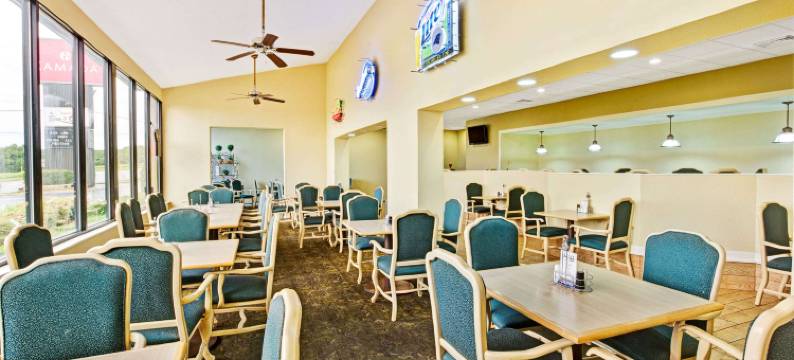 史特斯维尔华美达酒店(Ramada by Wyndham Statesville)图片