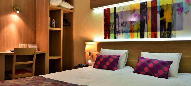 Contact Hotel Utah Beach Carentan图片