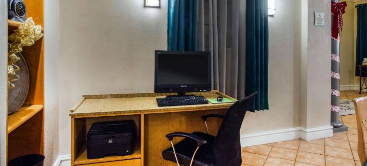 诺福克维吉尼亚海滩拉昆塔温德姆酒店(La Quinta Inn by Wyndham Norfolk Virginia Beach)图片