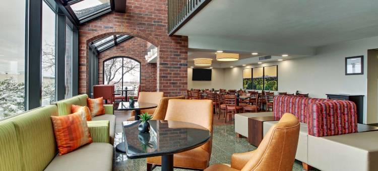 圣路易斯阿诺德梨树酒店(Pear Tree Inn St. Louis - Arnold)图片