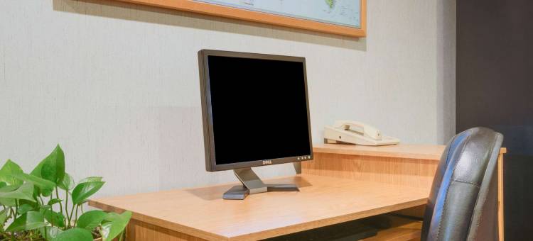 莫内特速8酒店(Super 8 by Wyndham Monett)图片