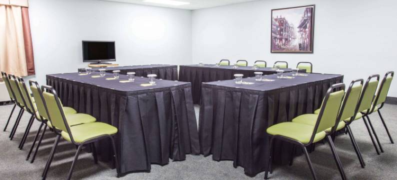 金德斯利速8酒店(Super 8 by Wyndham Kindersley)图片