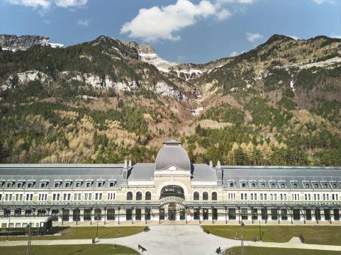 坎弗朗克站皇家世外桃源酒店(Canfranc Estación, a Royal Hideaway Hotel)