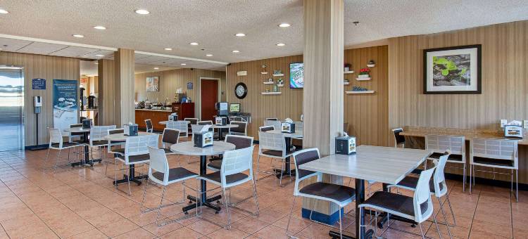 干岭温德姆麦客达套房酒店(Microtel Inn & Suites by Wyndham Dry Ridge)图片