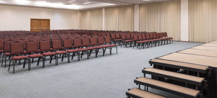 圣若泽杜斯坎波斯蒙雷亚莱普拉斯酒店(Monreale Plus São José Dos Campos)图片