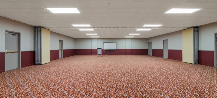 芝加哥-北奥罗拉内珀维尔霍姆汤公寓及会议中心(Red Roof Inn & Conference Center Chicago – Aurora/ Fox Valley)图片