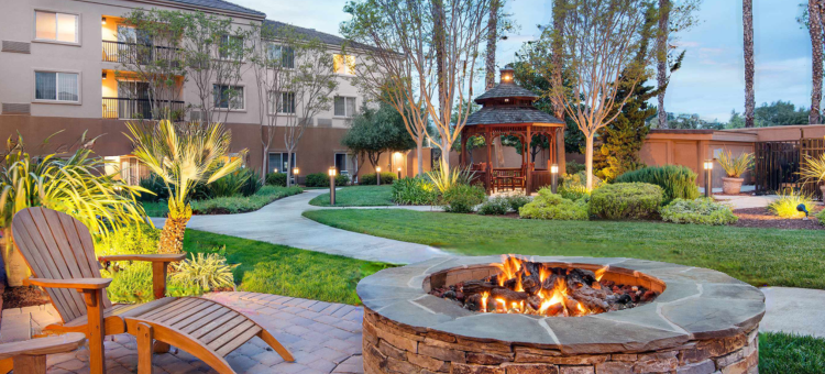 米尔皮塔斯硅谷万怡酒店(Courtyard Milpitas Silicon Valley)图片
