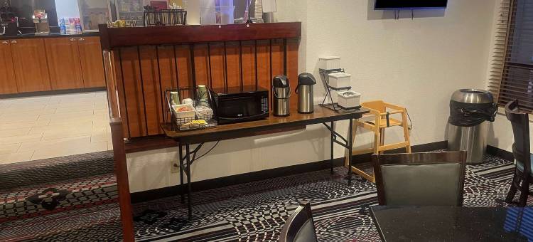 恩格尔伍德代顿机场戴斯酒店(Days Inn by Wyndham Englewood Dayton Airport)图片