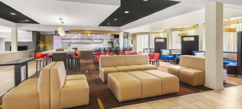 达拉斯爱田机场温德姆速 8 酒店(Super 8 by Wyndham Dallas Love Field Airport)图片