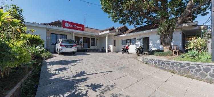 红多兹伊斯兰酒店-苏加武眉拉亚街(RedDoorz Syariah @ Jl Raya Sukabumi)图片