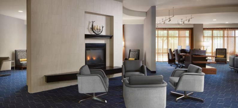 温彻斯特医疗中心万怡酒店(Courtyard Winchester Medical Center)图片