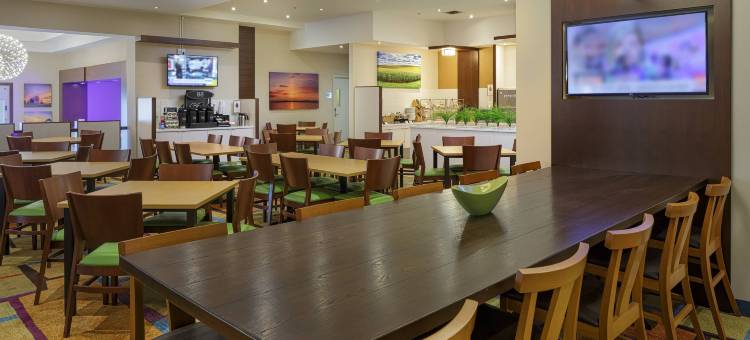 贝尔维尔万枫酒店(Fairfield Inn & Suites Belleville)图片