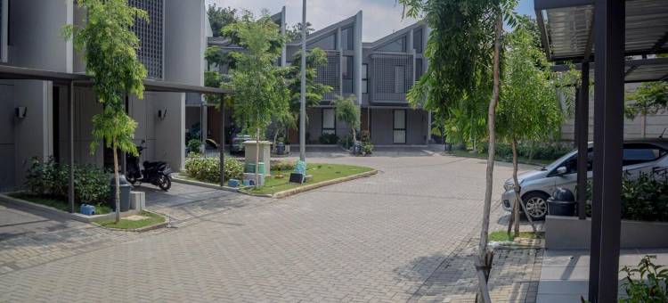 位于北西卡朗的2卧室独栋房屋-100平方米|带1个独立浴室(The Yuwono Townhouse)图片