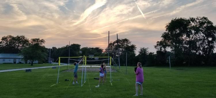 Loft Cabin #3 near beautiful Cedar River.图片