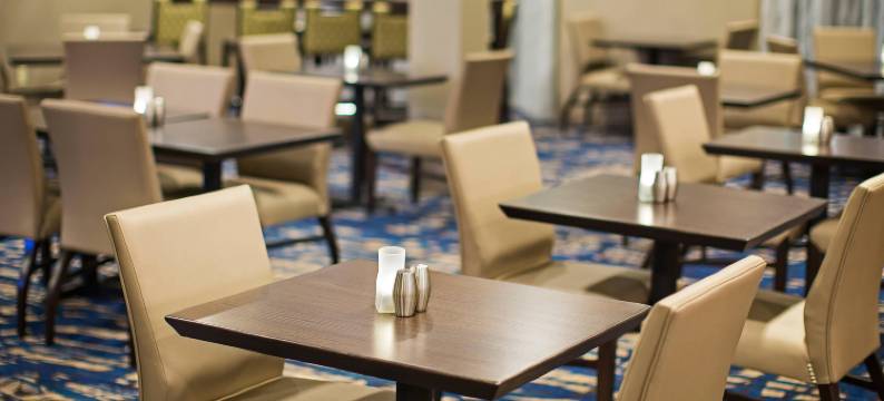 丹佛南帕克梅多斯购物中心万怡酒店(Courtyard Denver South/Park Meadows Mall)图片