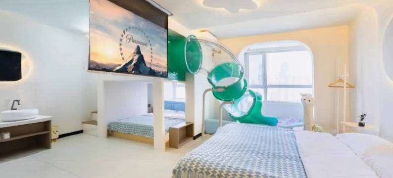 玖悦居・简白梦幻轻奢浪漫影音氛围美宿(沈阳中街大悦城店)图片