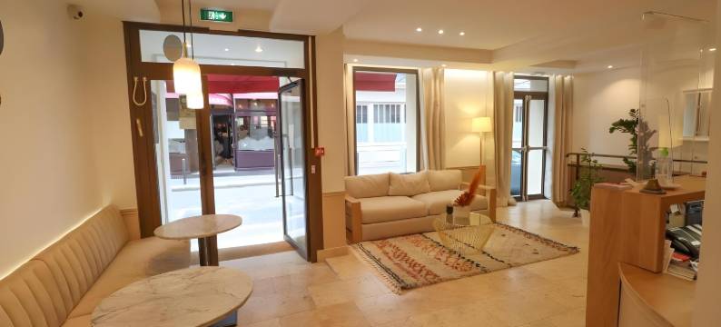 小酒店(Little Hotel)图片