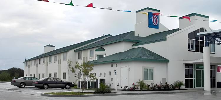 德克萨斯辛顿 6 号汽车旅馆(Motel 6 Sinton, TX)图片